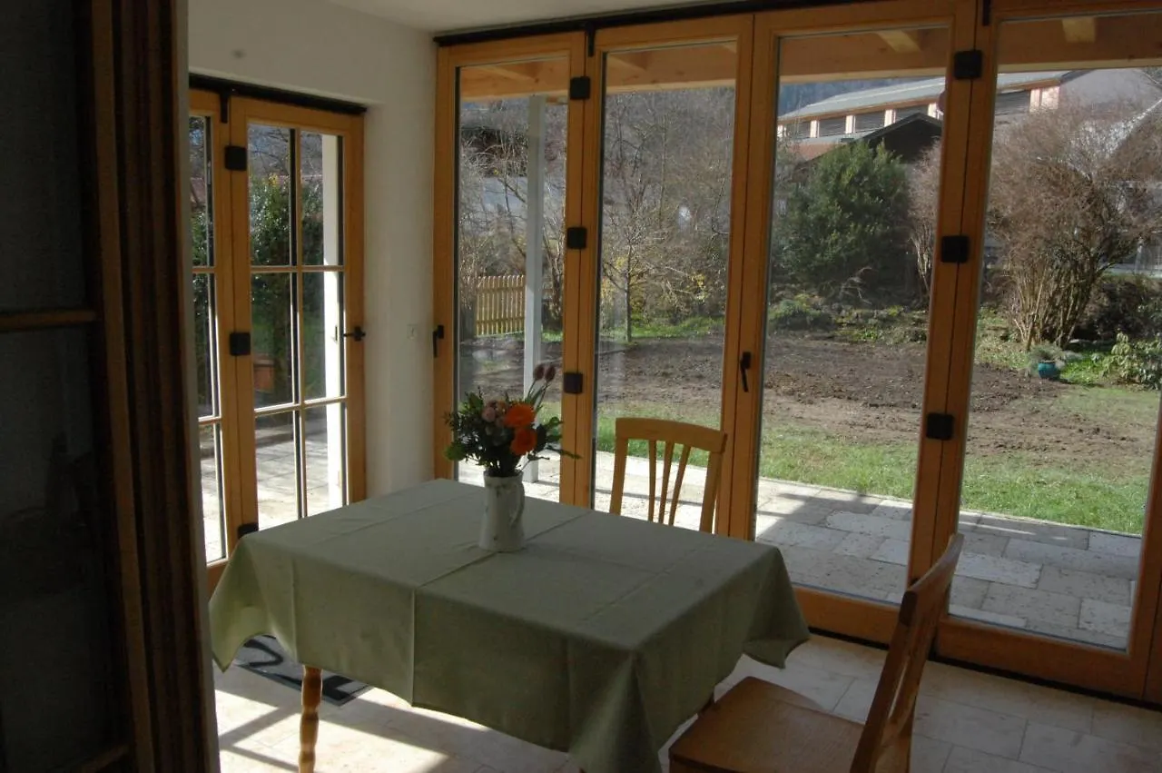 Lägenhet Barrierefreie 3-Zi.-Ferienwohnung Mit Gartenzugang In Ruhiger, Zentrumsnaher Lage Oberammergau Tyskland